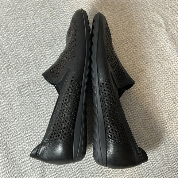 Sesto Meucci made in Italy perforated black loafers Sizee 7 - Picture 9 of 11